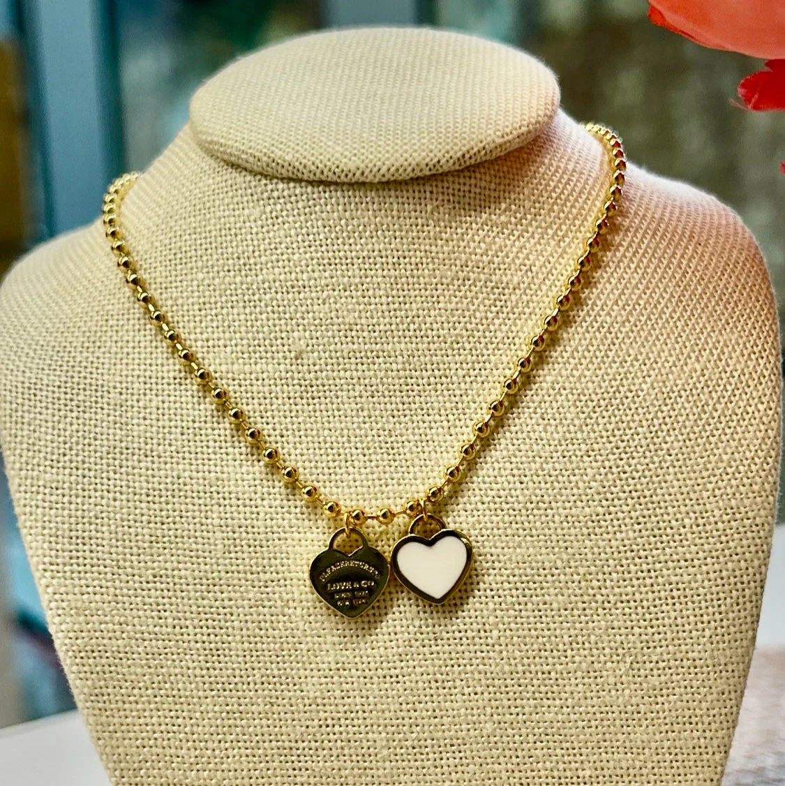 DOUBLE HEARTS ON BALL CHAIN - Gold - Image 3