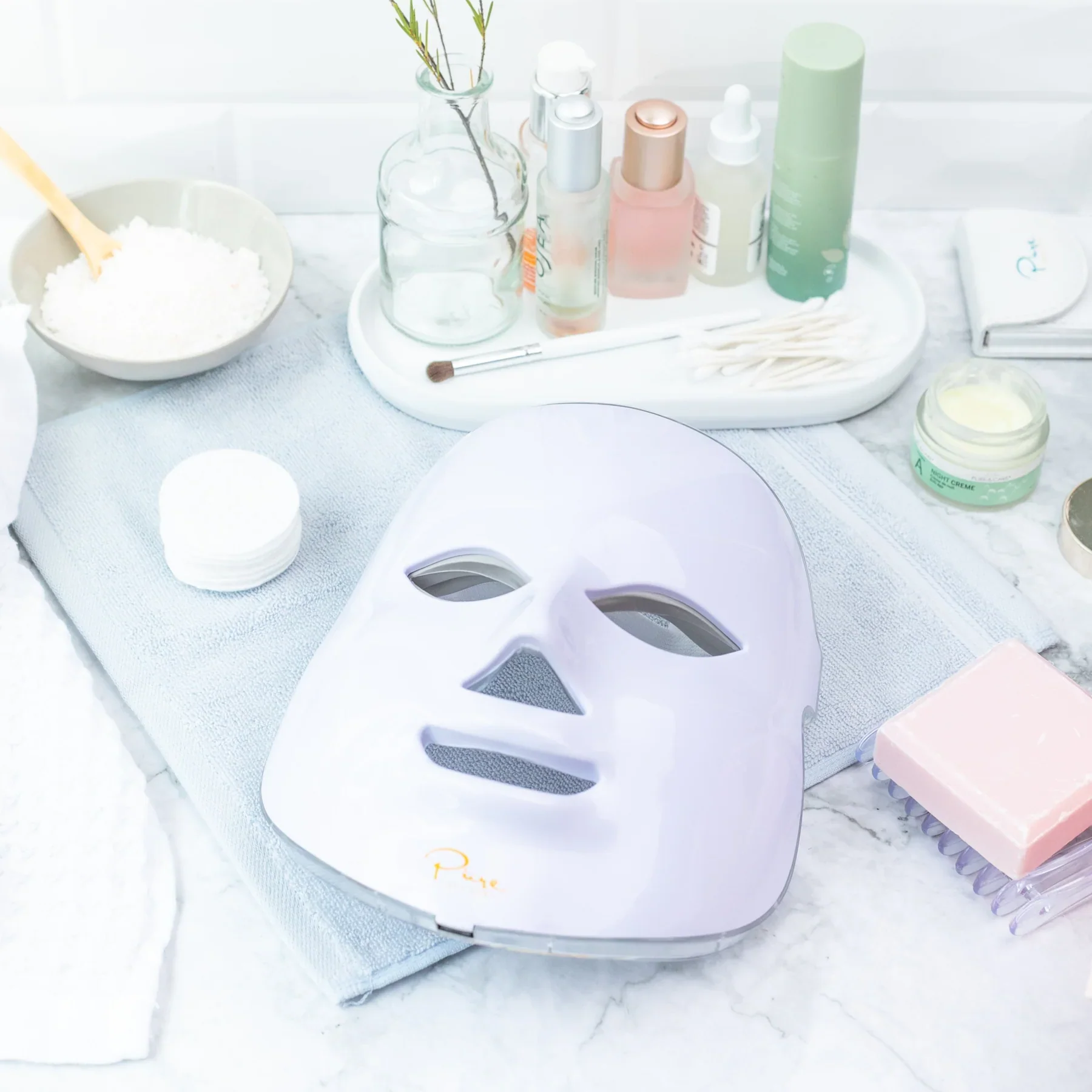 LUMA Light LED Therapy Facial Mask & High Energy Hyaluronic Serum (4oz) - Image 16