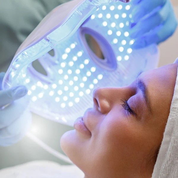LUMA Light LED Therapy Facial Mask & High Energy Hyaluronic Serum (4oz) - Image 8